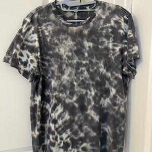 Lulu All Yours Tie-Dye T-shirt size 8. Soft cotton fabric. Worn a couple times.